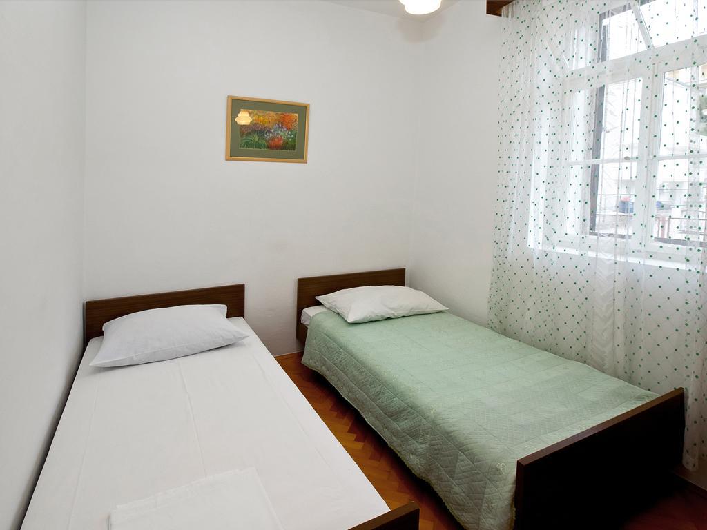 Apartments Dr. Vlasic Подстрана Номер фото